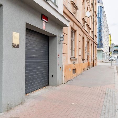 Brand New Studio Apartment #51 With Free Secure Parking In The Center Praga Exterior foto